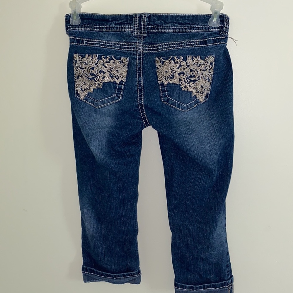 Capris - Picture 4 of 4